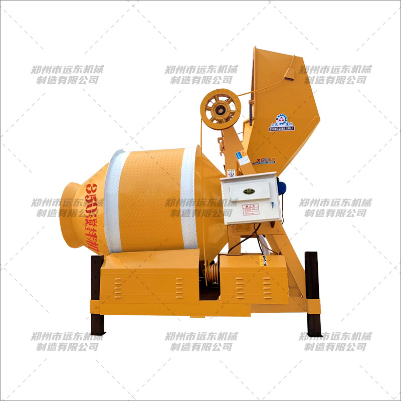 JZM350型全自動(dòng)翻斗攪拌機(jī)(圖1) JZM350型全自動(dòng)翻斗攪拌機(jī)(圖1)